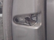 LEFT FRONT DOOR LOCK / 2247081