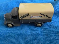Dinky  Austin Covered Wagon