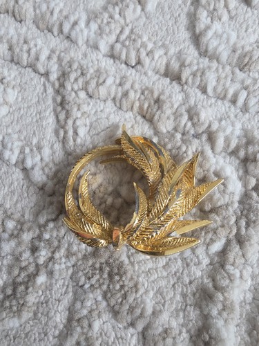 Vintage gold plated feather - vintage,