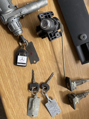 Mercedes 190e lock set w201 - set,