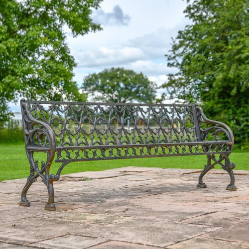 The quatrefoil aged black - quatrefoil,
