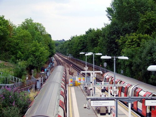 Photo colindale railway - ,