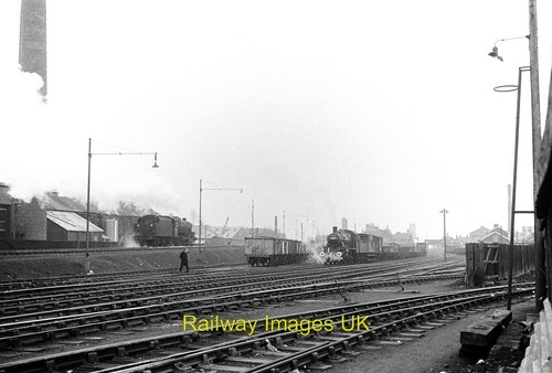 Railway photo widnes - railway,