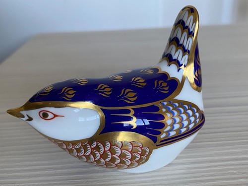 Royal crown derby wren - royal,
