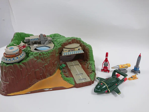 Thunderbirds tracy island - thunderbirds,