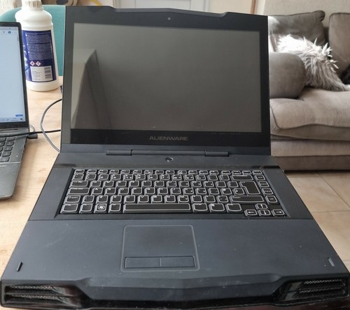 Alienware m15x m640 8gb - alienware,