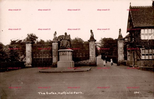 Hatfield park the gates - park,