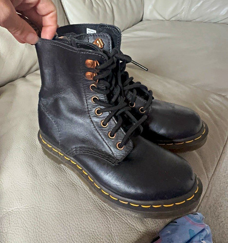 Martens women s boots - dr.,