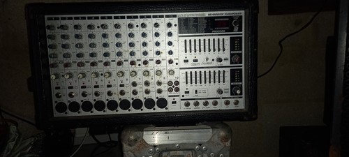 Behringer multi channel - channel, mixer
