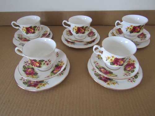 Gainsborough bone china - ,