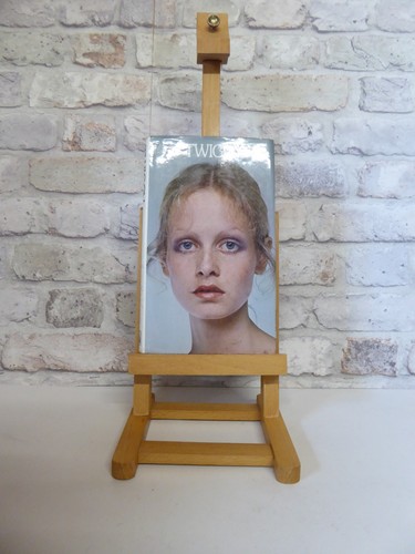 Twiggy autobiography first - twiggy,