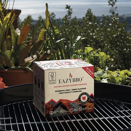 Eazybbq the charcoal box - on,