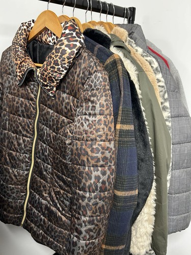 Ladies grade coats job - a-grade,
