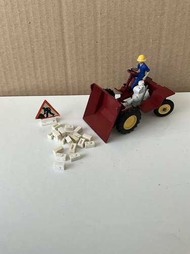 Britains 9670 thwaites - no.9670,
