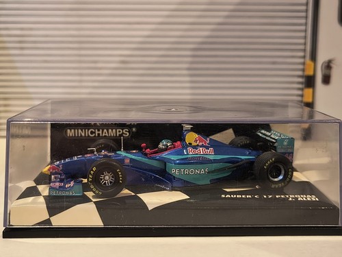 Rare red bull sauber c17 - bull,