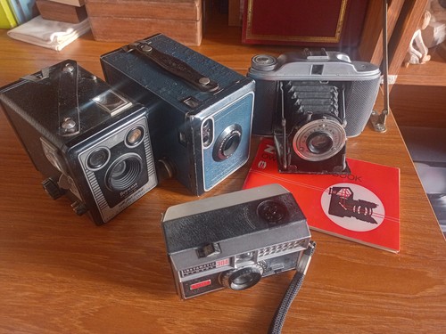 Job lot vintage cameras - lot, of