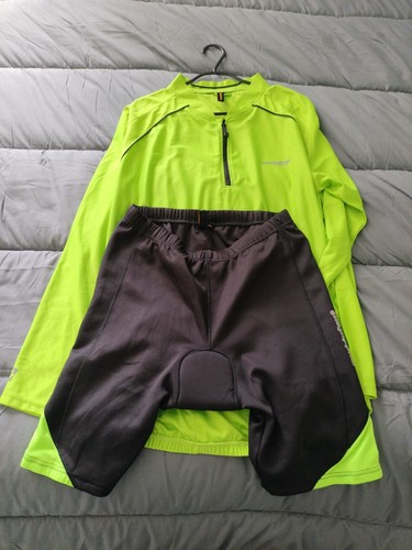Muddy fox cycle - muddy, and