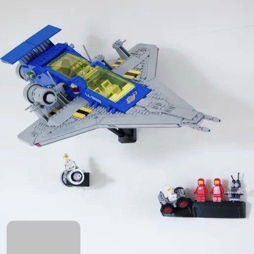 Wall mount for - for, explorer
