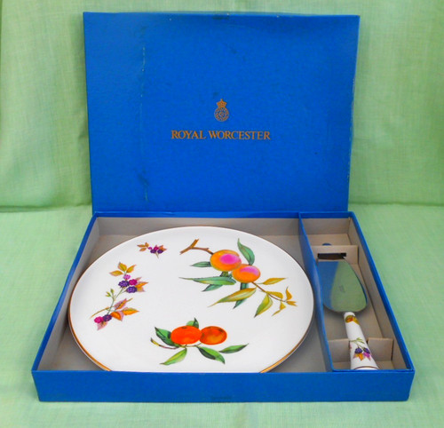 Royal worcester arden - worcester, cake