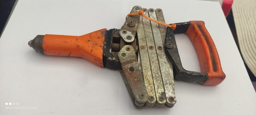 Riveter scissor lazy tong - riveter,