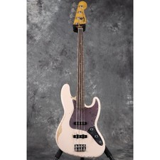 Fender flea jazz bass road - /,