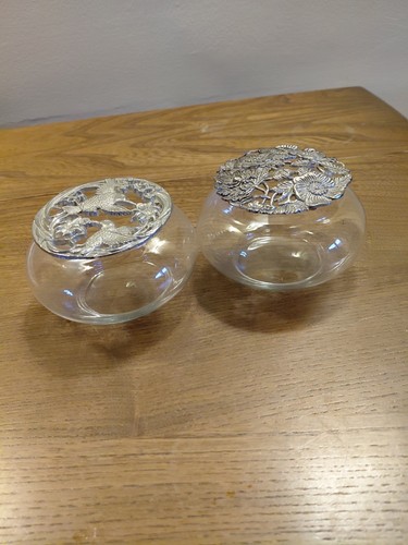 Pair pot pourri glass - of,