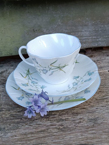 Vintage queens rosina bone - vintage,