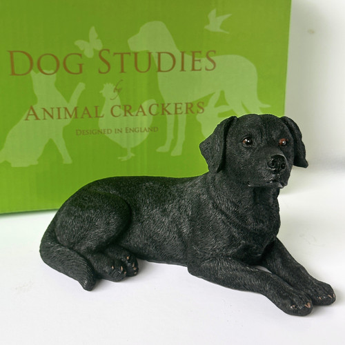 Black labrador figurine - black,
