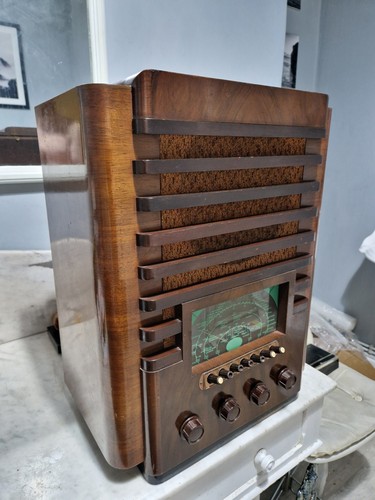Vintage art deco - deco, valve