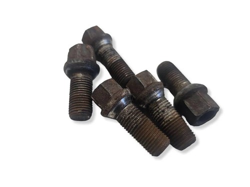 Passat 357 bolts - vw,