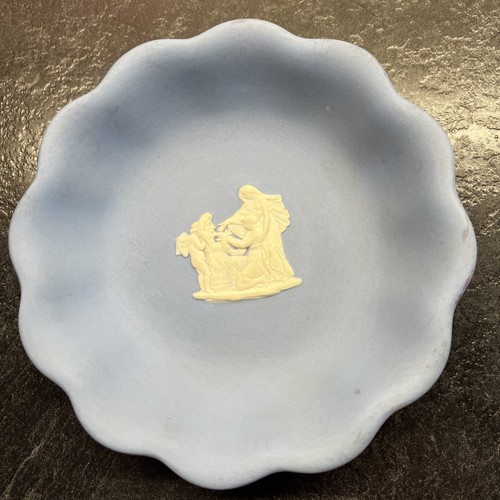 Vintage blue white wedgwood - white,