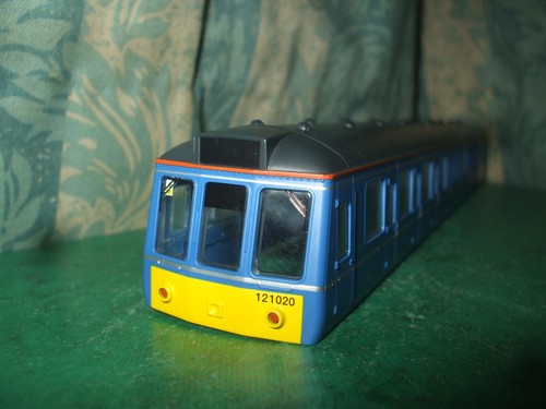 Hornby class 121 bubblecar - hornby,