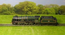 Royal Scot Loco 46100 & Tender in BR Green, Airfix