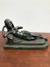 Vintage Cleopatra Queen of Egypt Resin Statue Sculpture with Faux Bronze Effect 