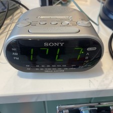 Sony ICF-C318 FM/AM Clock