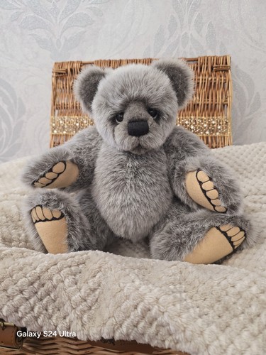 Charlie bears paul - bears,