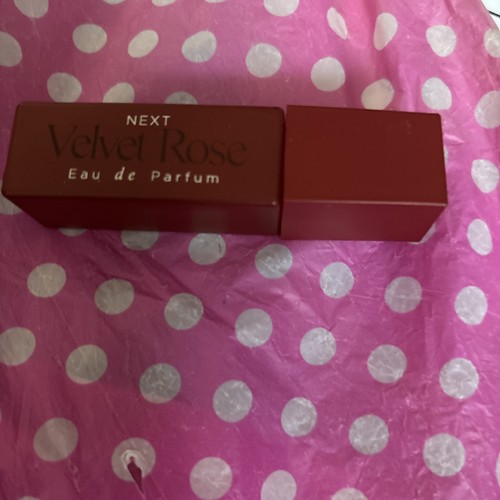 Next velvet touch - touch, eau