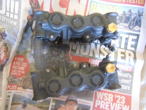 One pair yamaha oem - pair, r1