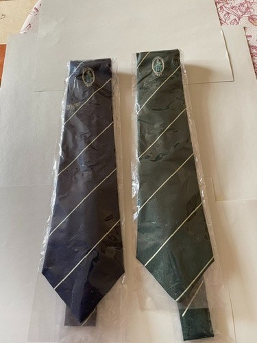 Greene king ties pair one - pair.,