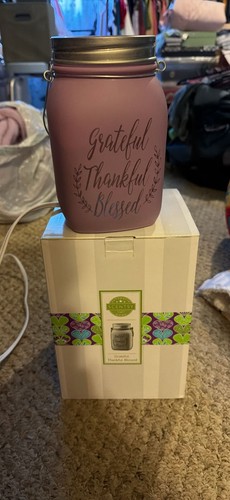 Greatful thankful blessed - greatful,