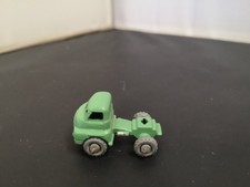 T83-MATCHBOX LESNEY No27A