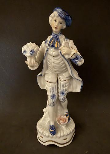 Capodimonte style gentleman - style,