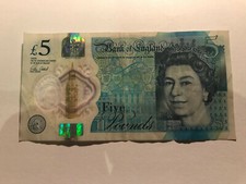 Rare Circulated £5 Note Number AA33 424890 Winston Churchill 