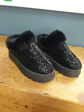 Womens Plush Cuddle Mules