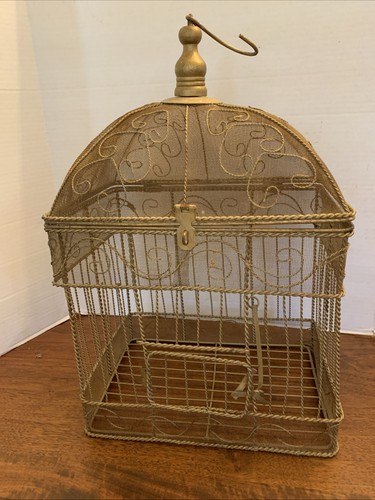 Vintage metal wire screen - metal,