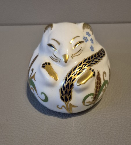 Royal crown derby sleeping - crown,