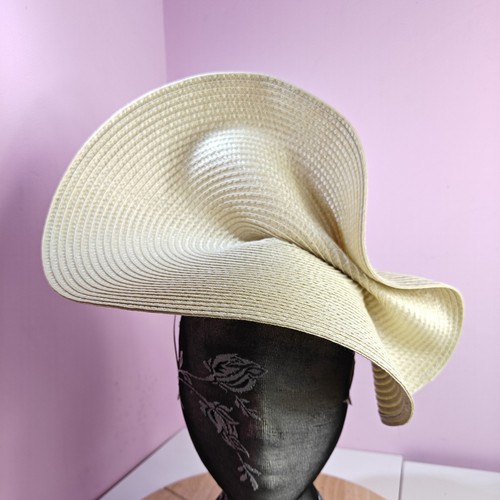Cream large straw fascinator - large,