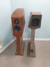 Hi-End Bespoke Design Bookshelf Speakers & stands  BBC LS3/5a beater.