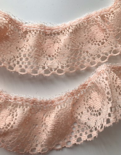 Gathered lace trim - trim, wide