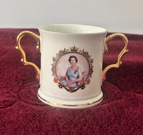 Falcon china queen - china,